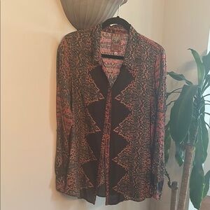 Patterned Long Sleeve Blouse